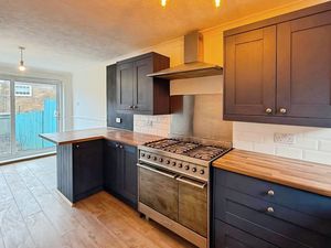 Photo 16- click for photo gallery